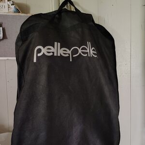 Master Coat Black Garment Bag
